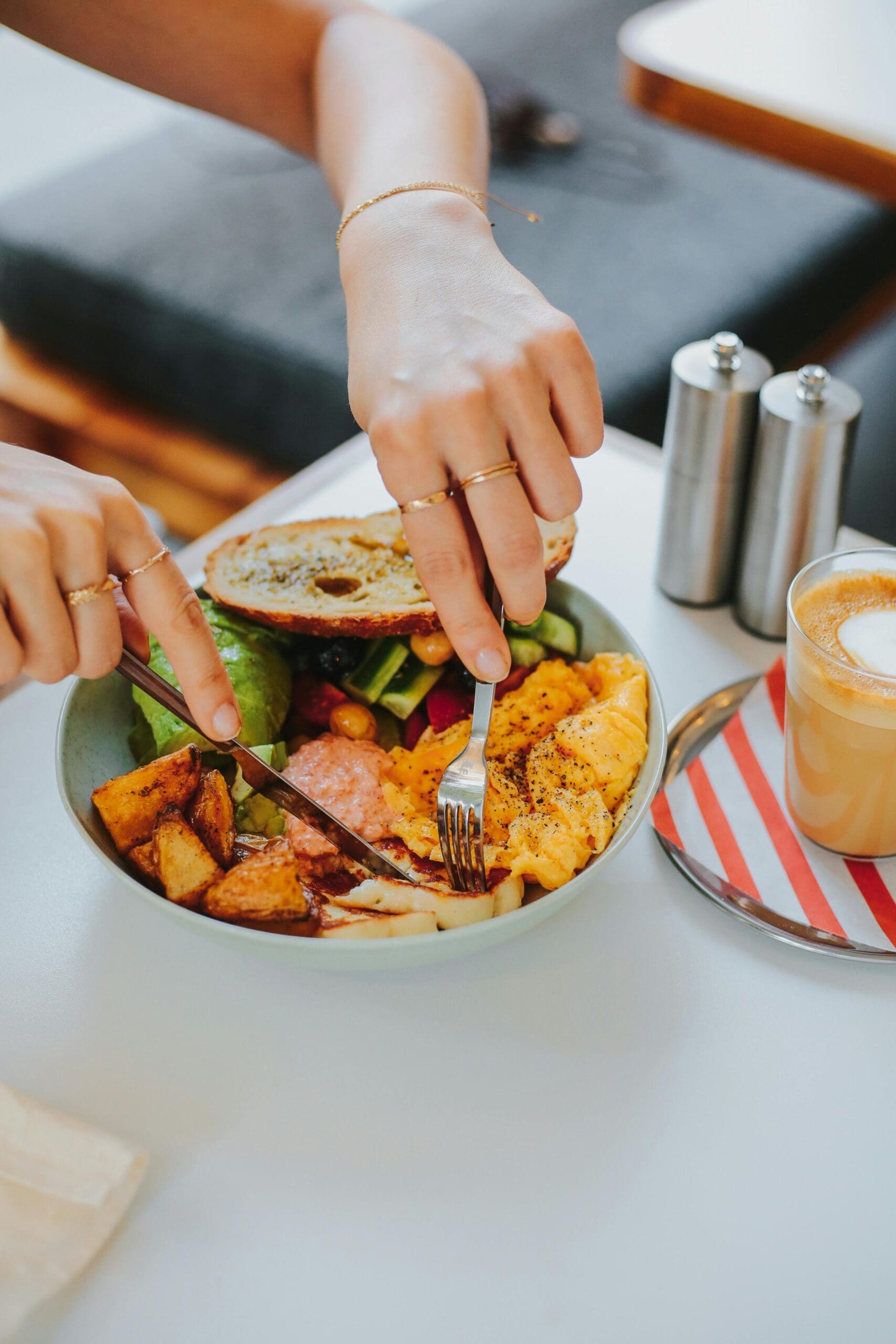 foundational nutrition for PMOS and women's hormone health